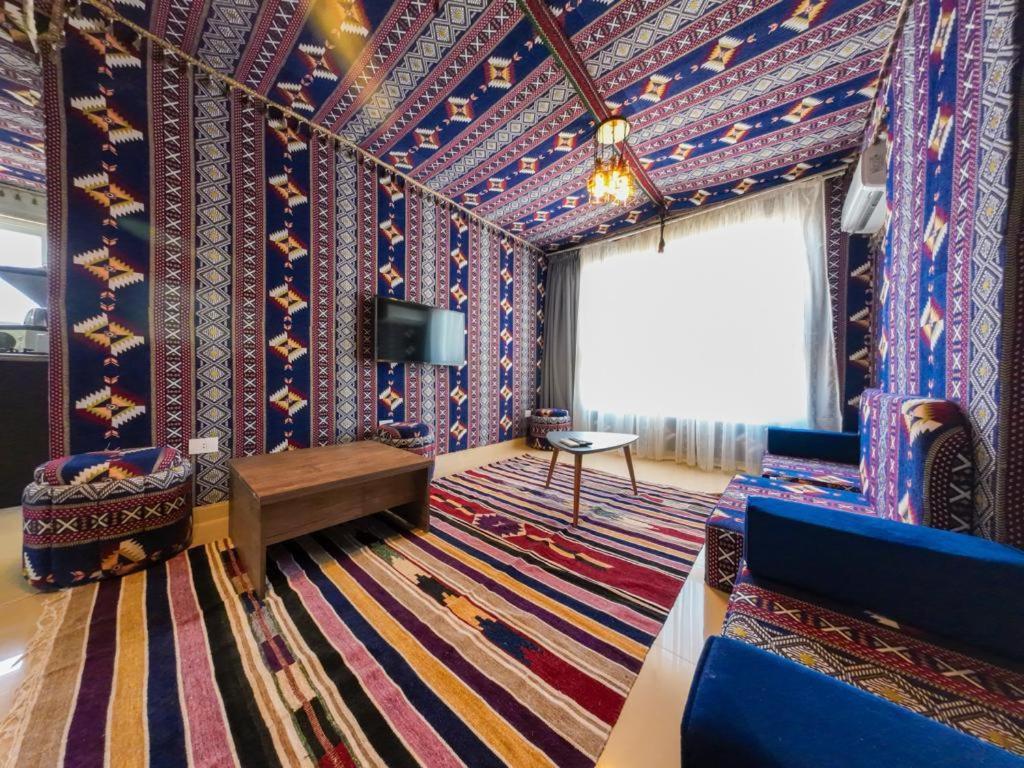 Downtown Sea View Suites Αλεξάνδρεια Εξωτερικό φωτογραφία