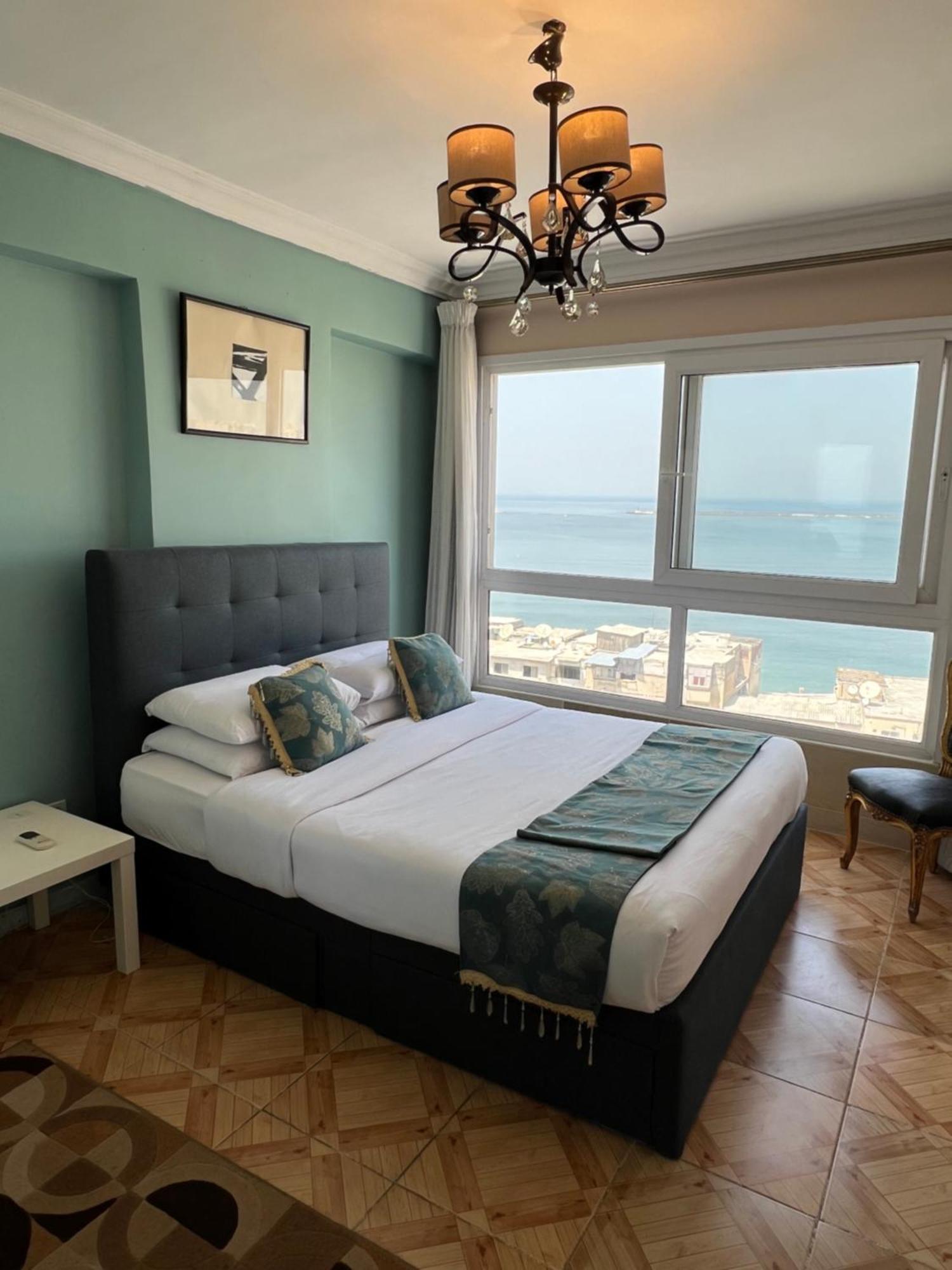 Downtown Sea View Suites Αλεξάνδρεια Εξωτερικό φωτογραφία